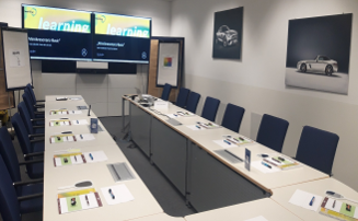 a_wieder_fuer_Mercedes_Benz